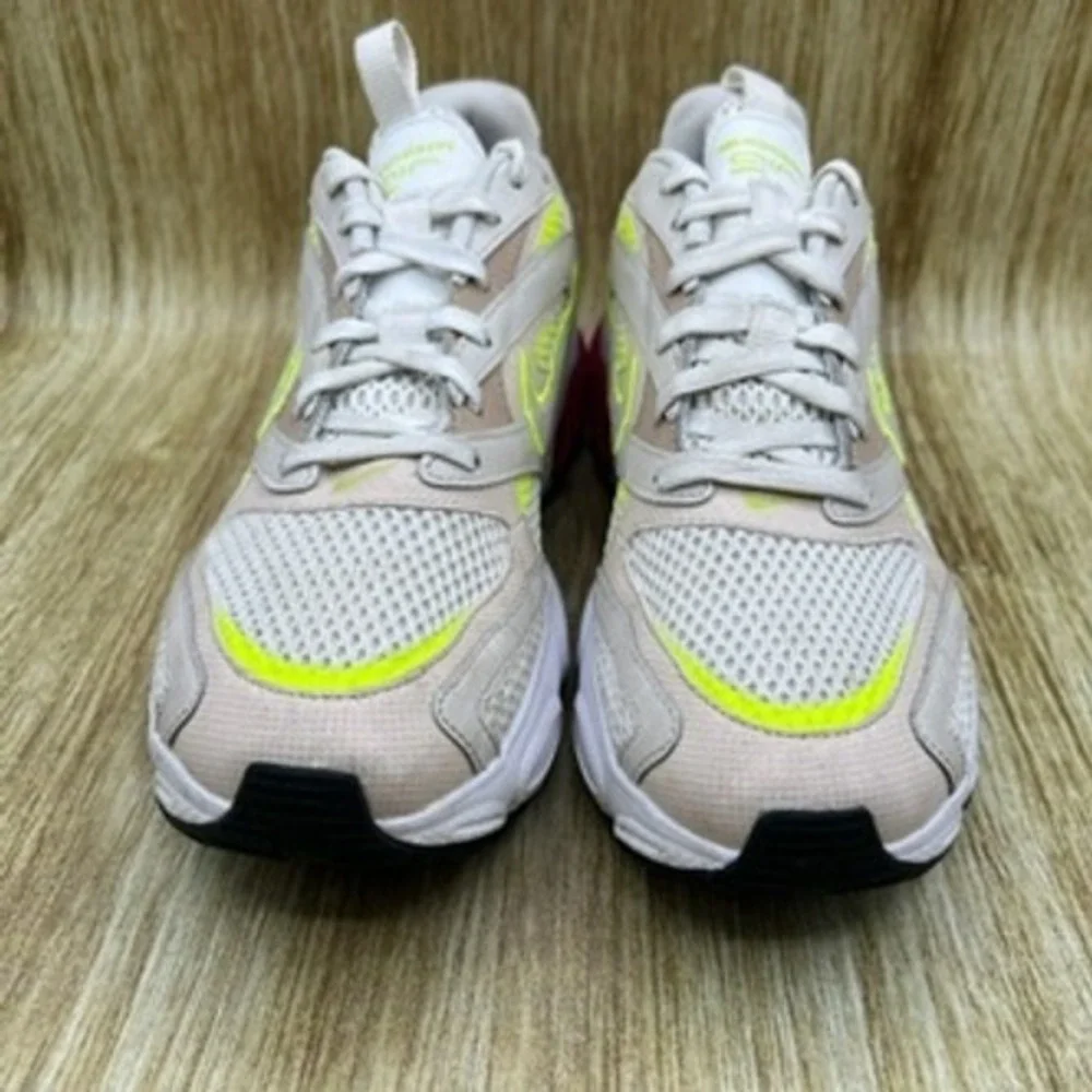 Nike Zoom Air Fire Women's Size 9 White Light Orewood Brown Shoes‎ CW3876-106